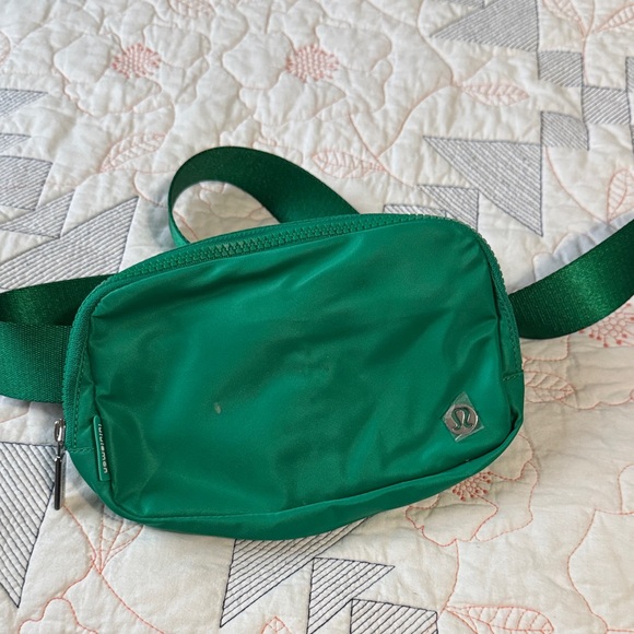 lululemon athletica Handbags - Lululemon belt bag